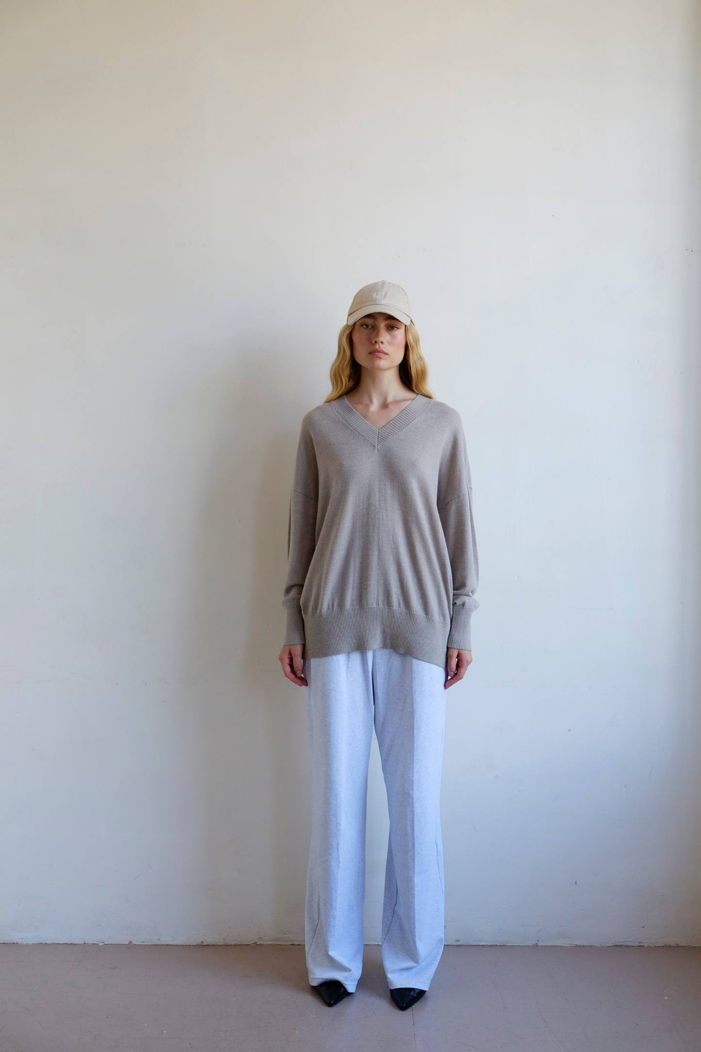 Washington Merino V-Neck - Beige
