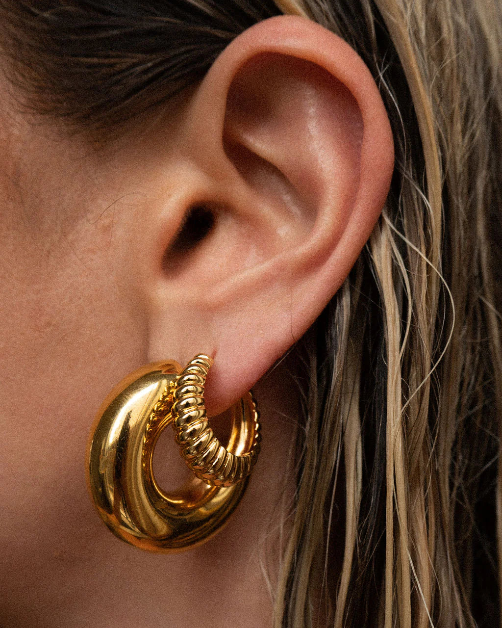 Noemi Hoops - Gold